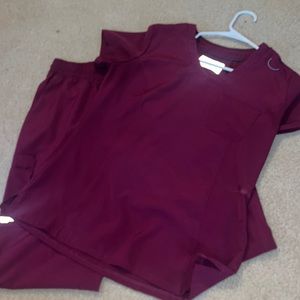 Sketchers by barco scrub set